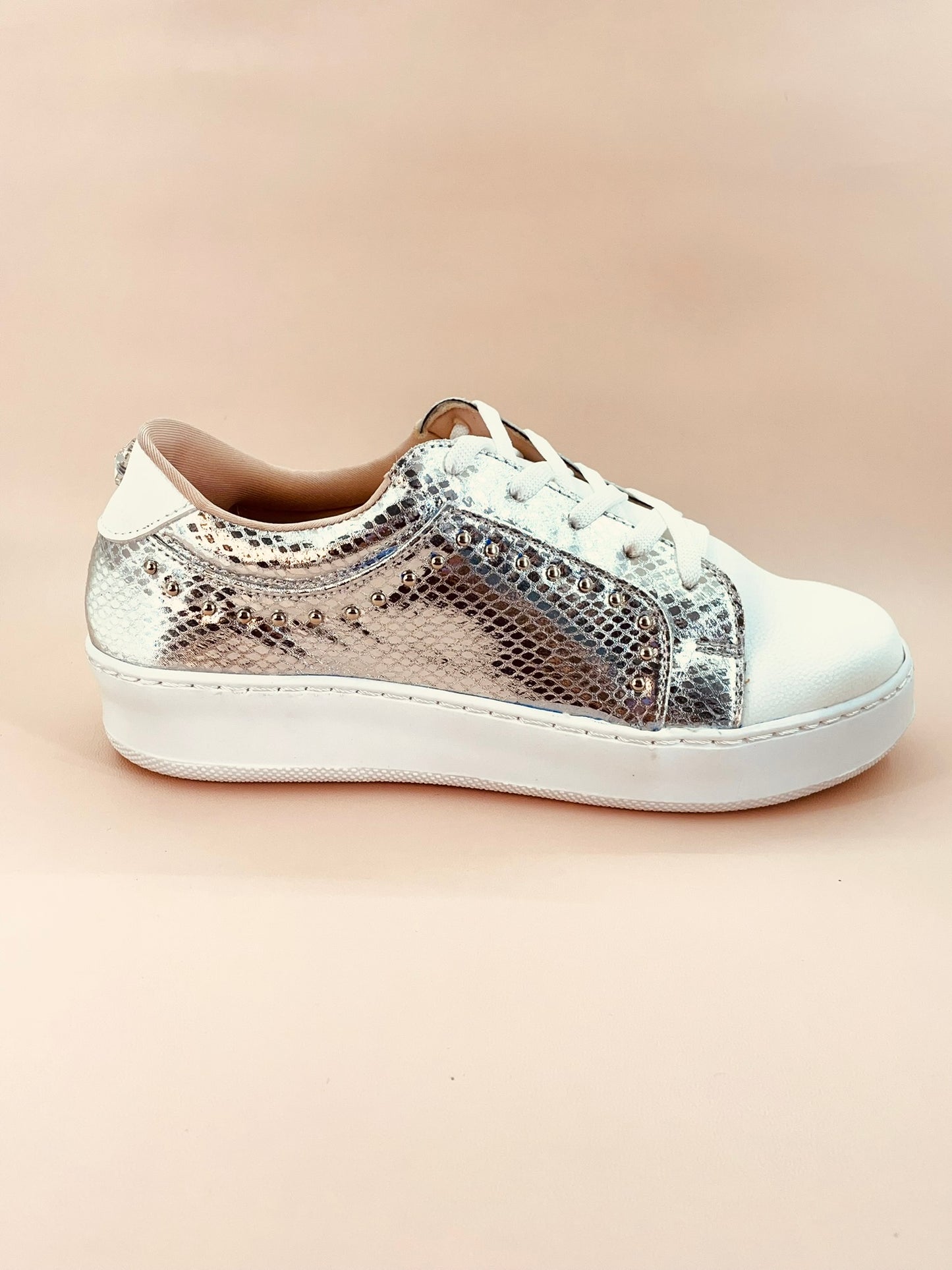 ON THE ROCKS SNEAKERS