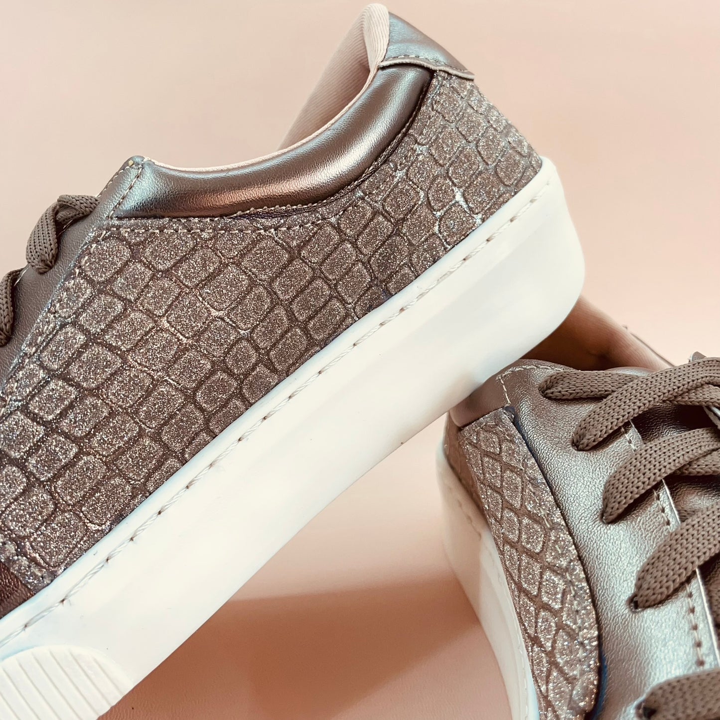 MANHATHAN SNEAKERS